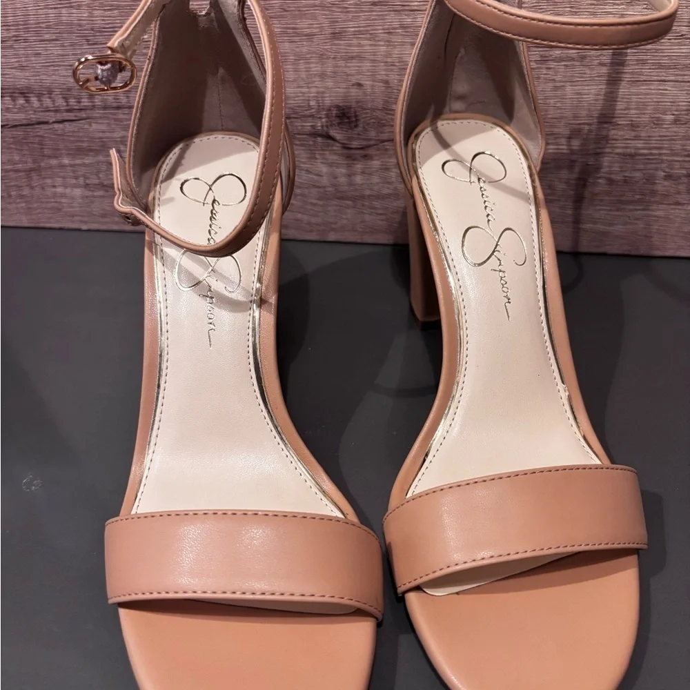 Jessica Simpson Nude Heels